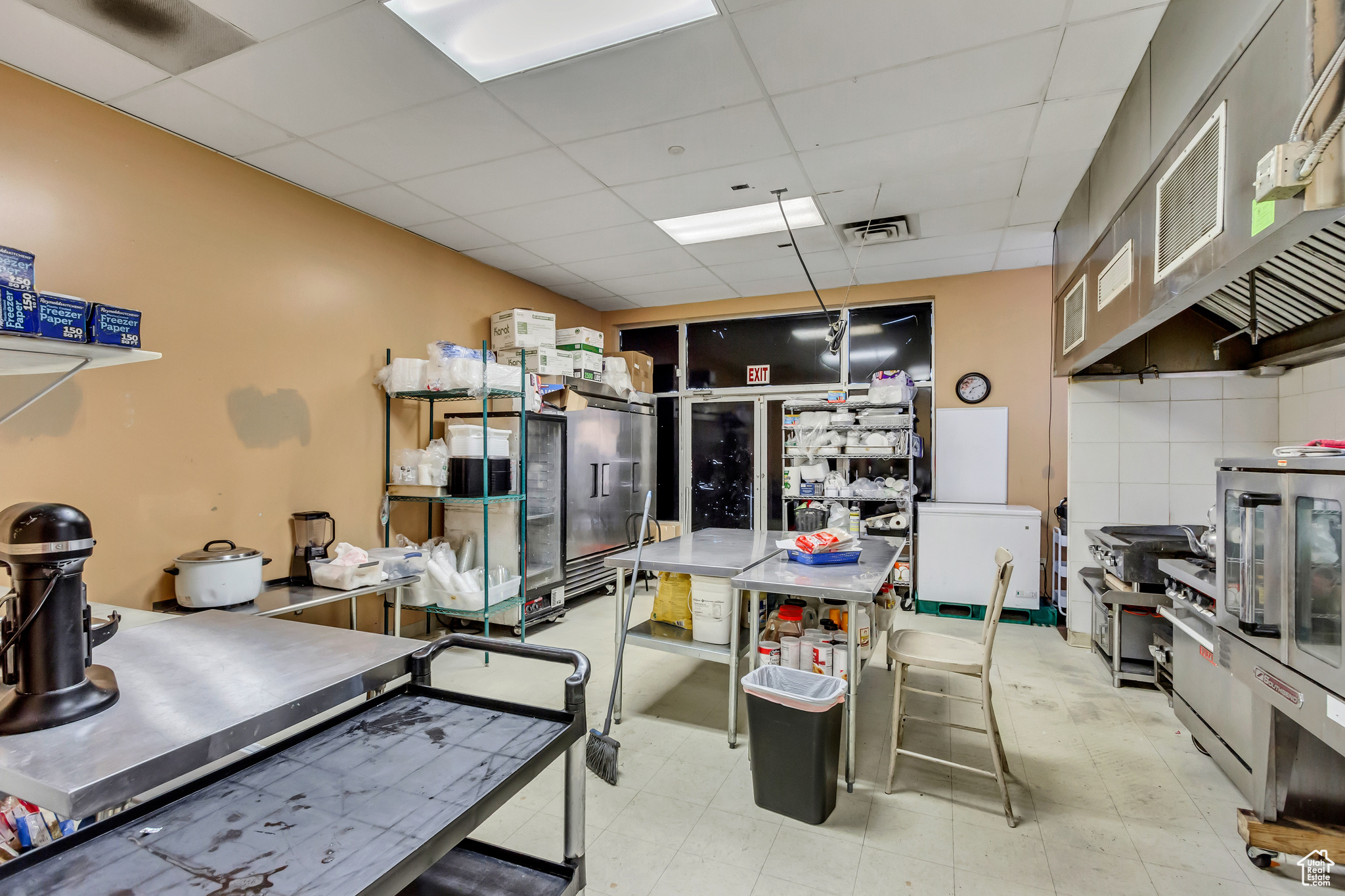 OQUIRRH HILLS SUB - Commercial Lease