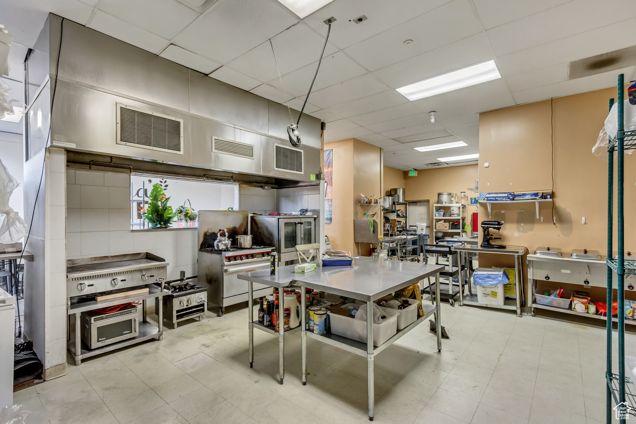 OQUIRRH HILLS SUB - Commercial Lease