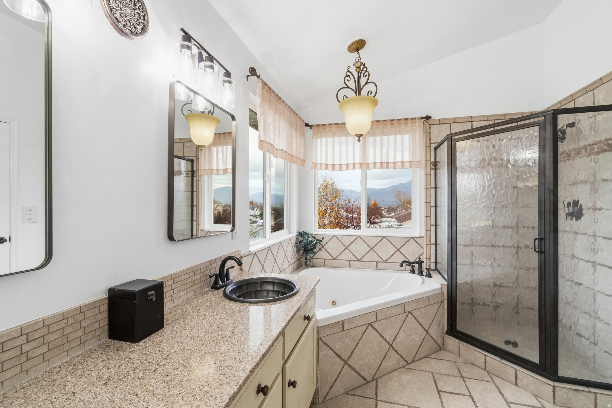 SHADOW MOUNTAIN WEST - Residential