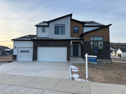 Tiny photo for 73 W HARPER WAY #108, South Weber, UT 84405 (MLS # 2119674)
