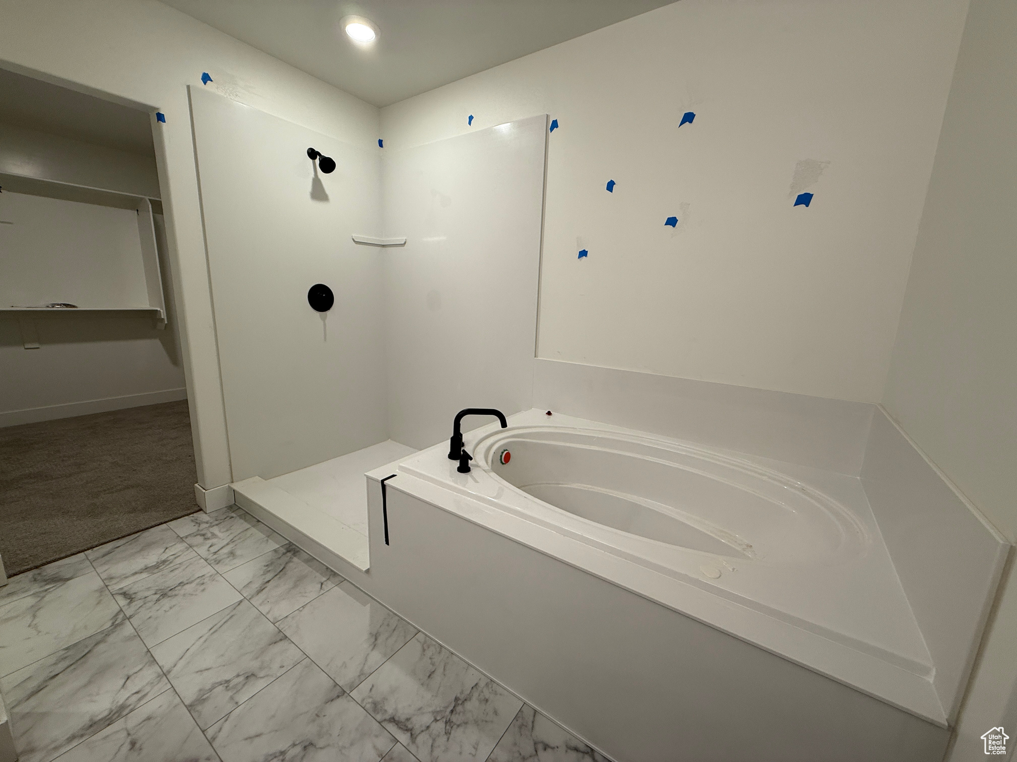 RIVERWOOD - Residential