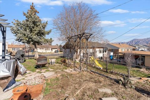 Tiny photo for 224 W 4600 S, Washington Terrace, UT 84405 (MLS # 2142783)