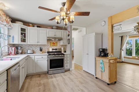 Tiny photo for 224 W 4600 S, Washington Terrace, UT 84405 (MLS # 2142783)