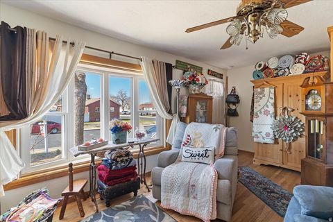 Tiny photo for 224 W 4600 S, Washington Terrace, UT 84405 (MLS # 2142783)