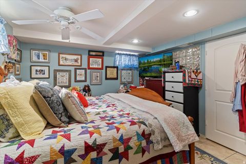 Tiny photo for 224 W 4600 S, Washington Terrace, UT 84405 (MLS # 2142783)