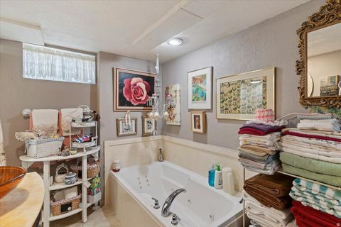 Tiny photo for 224 W 4600 S, Washington Terrace, UT 84405 (MLS # 2142783)