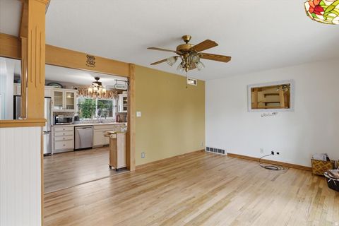 Tiny photo for 224 W 4600 S, Washington Terrace, UT 84405 (MLS # 2142783)
