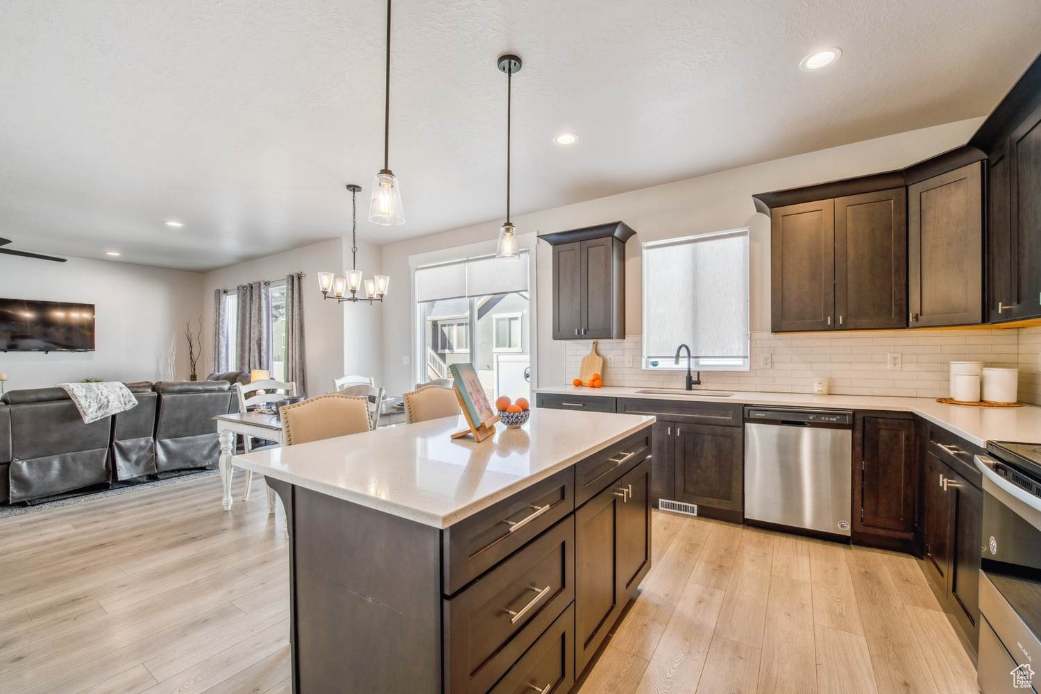 147 N Valcrest Dr, Saratoga Springs, Utah image 6