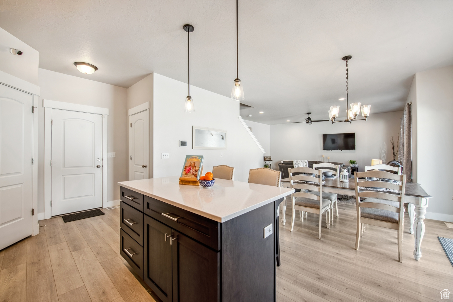 147 N Valcrest Dr, Saratoga Springs, Utah image 9