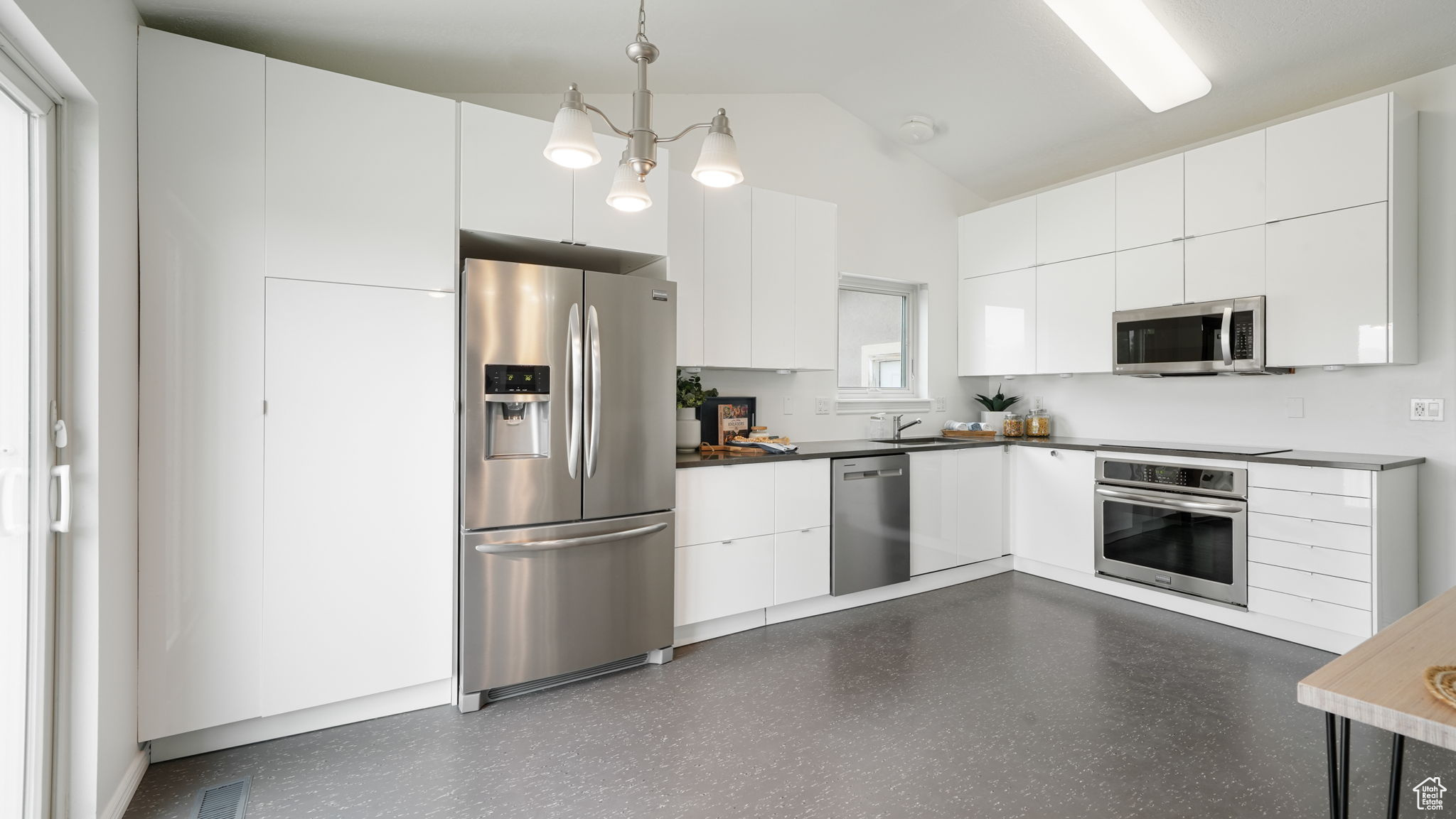 SADDLEBROOK ESTATES - Residential