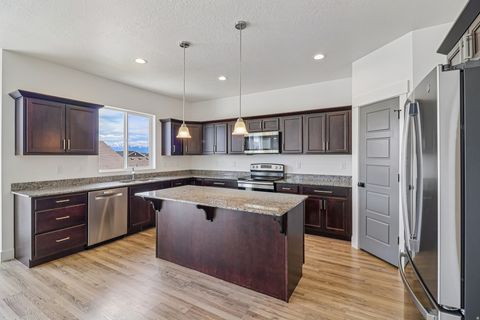Tiny photo for 1458 N ALDER WAY, Lehi, UT 84048 (MLS # 2151636)