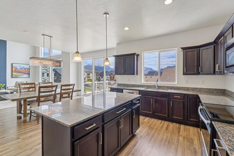 Tiny photo for 1458 N ALDER WAY, Lehi, UT 84048 (MLS # 2151636)