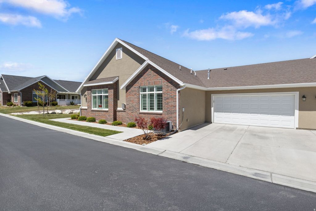 Photo of 5437 W COPPER GULCH LN S #D, Herriman, UT 84096 (MLS # 2155047)