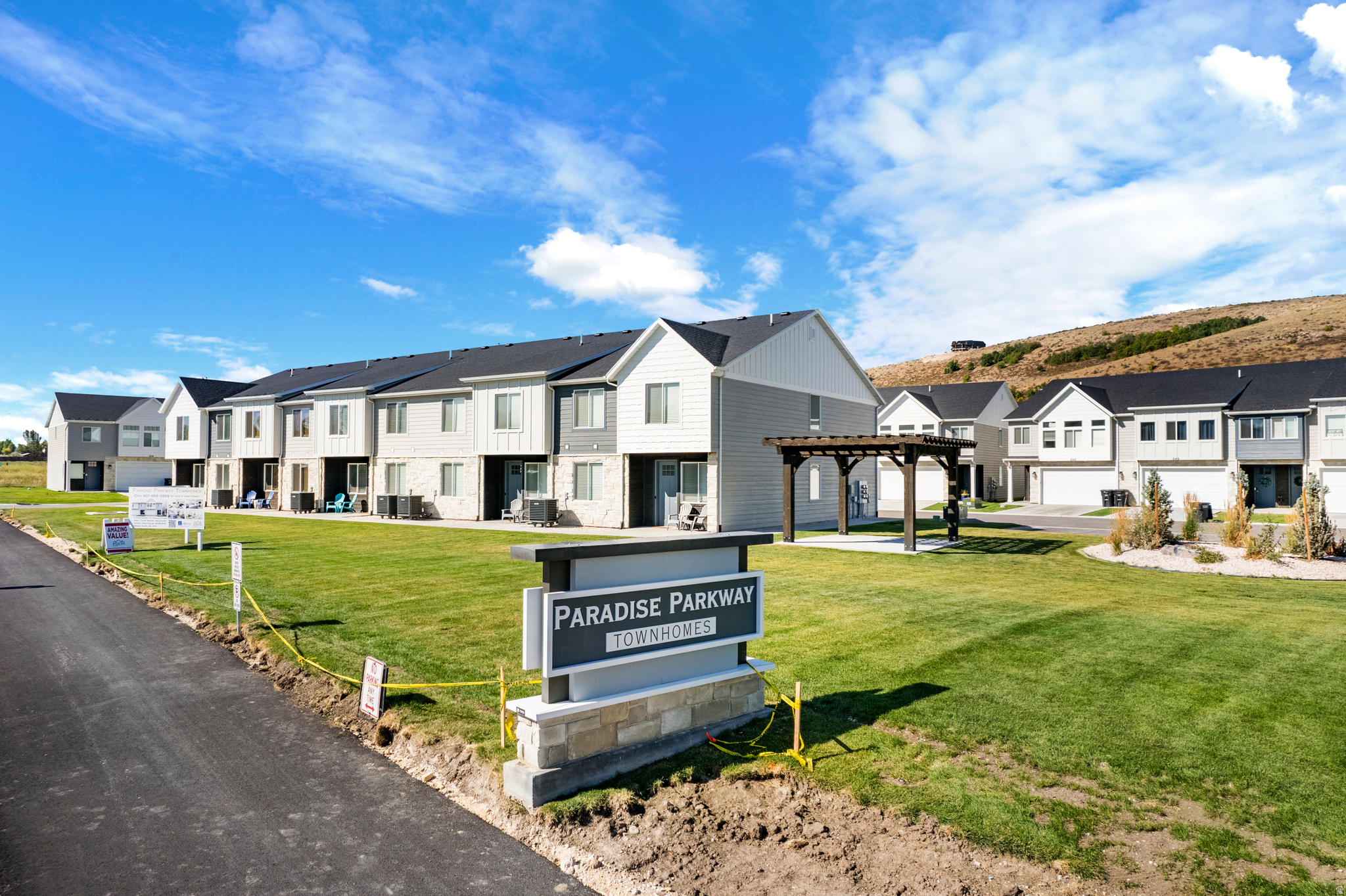 PARADISE PARKWAY - Residential