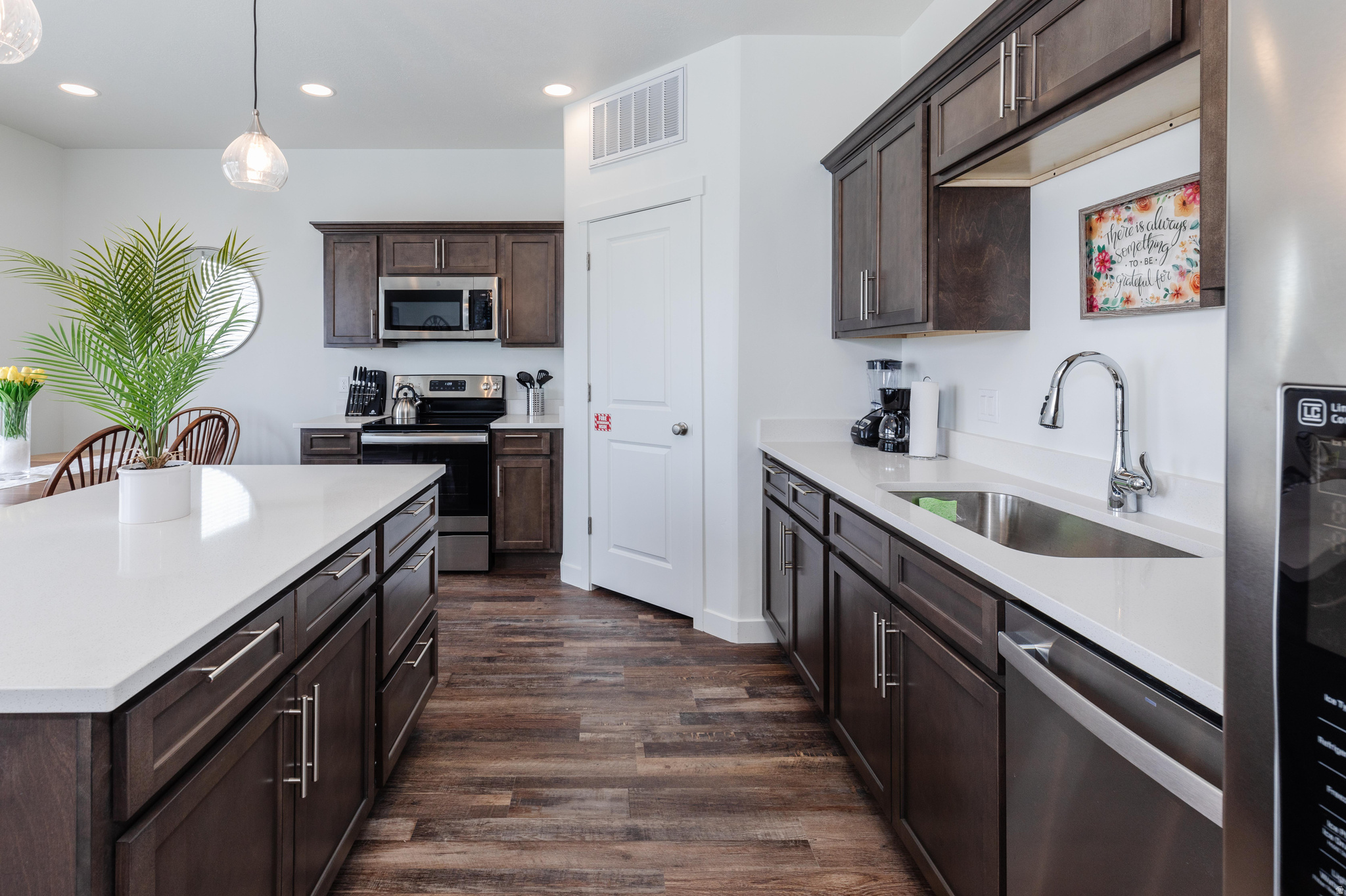 PARADISE PARKWAY - Residential