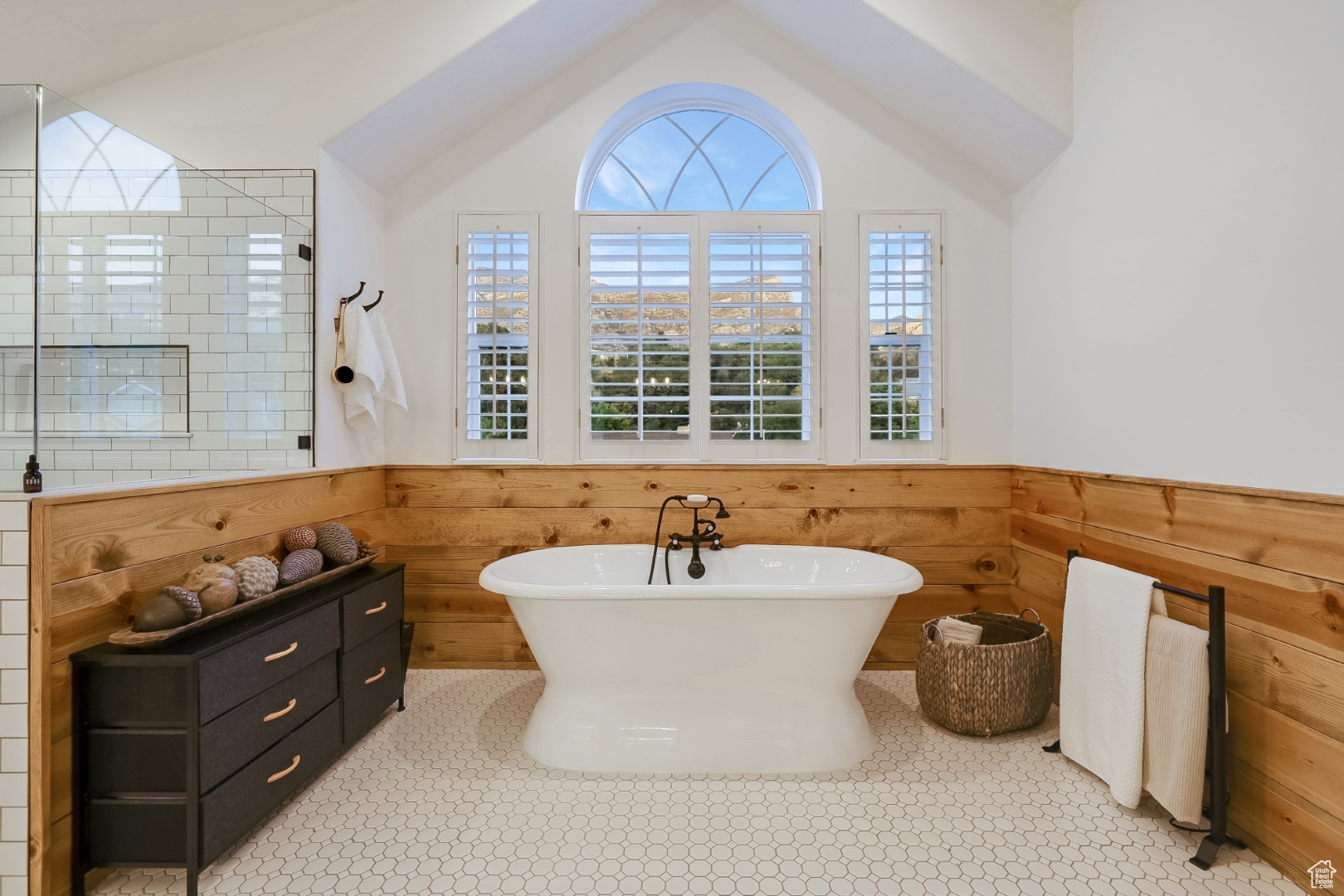 BROOKTREE - Residential