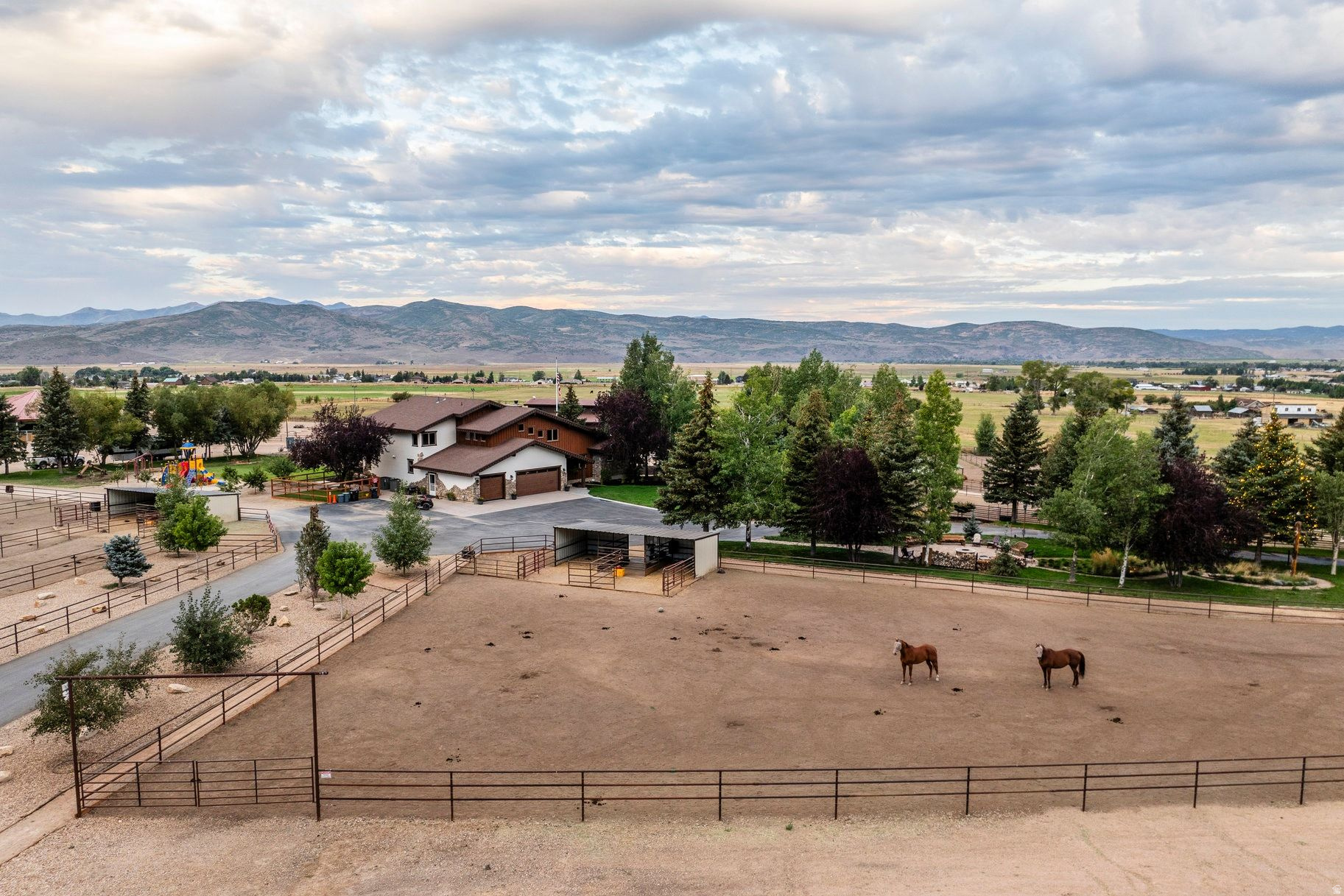 SHADOWS SUBDIVISION - Residential