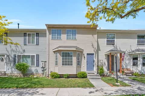 Photo of 430 N 470 W #21, Lehi, UT 84043 (MLS # 2161046)