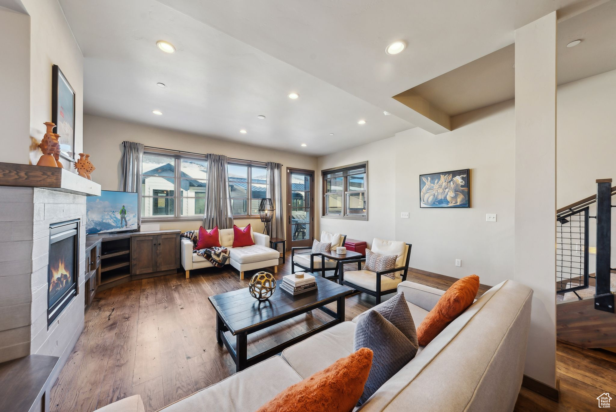 Park City, Utah 84060, United States, 4 Bedrooms Bedrooms, ,3 BathroomsBathrooms,Residential,Pending,180839