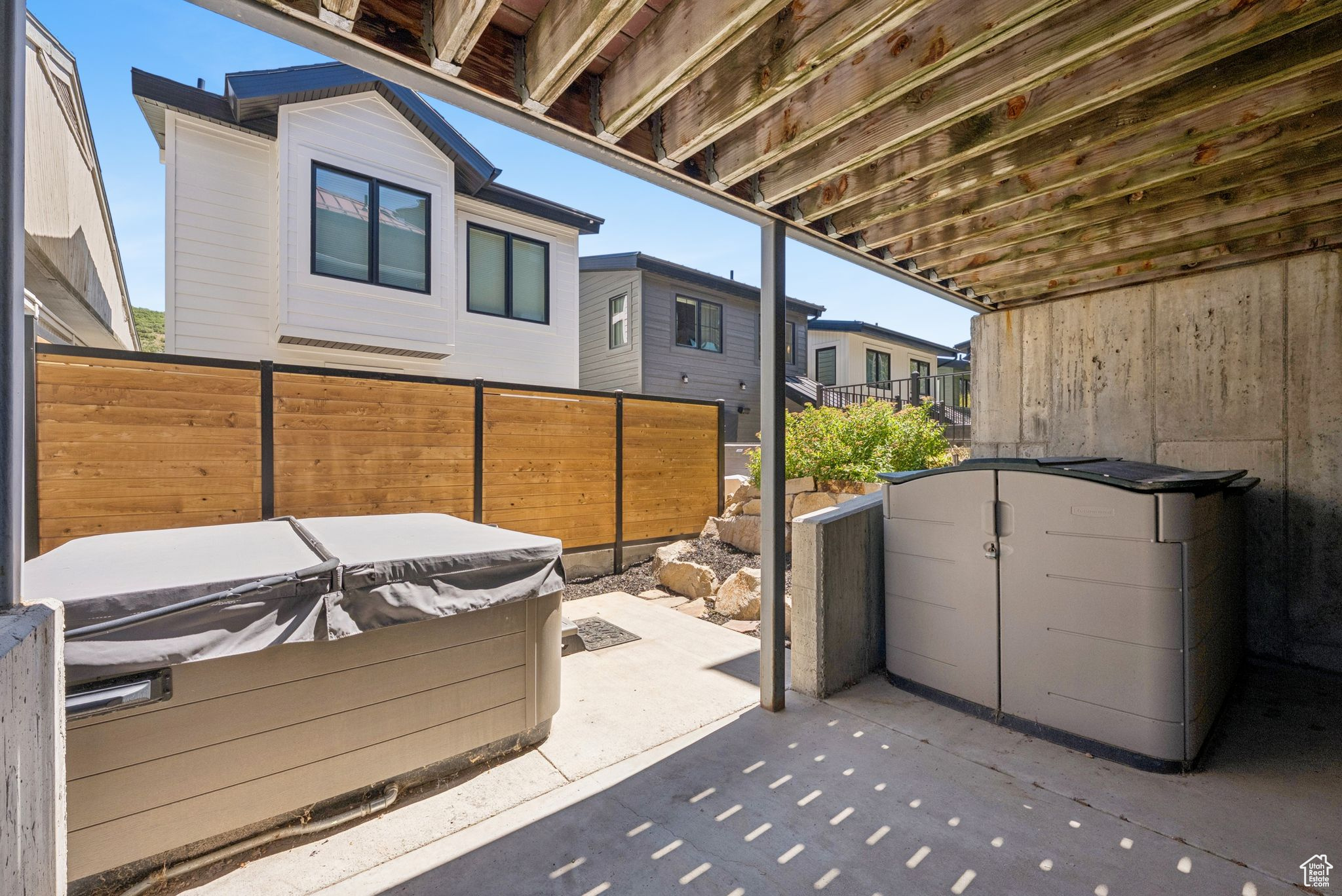 Park City, Utah 84060, United States, 4 Bedrooms Bedrooms, ,3 BathroomsBathrooms,Residential,Pending,180839