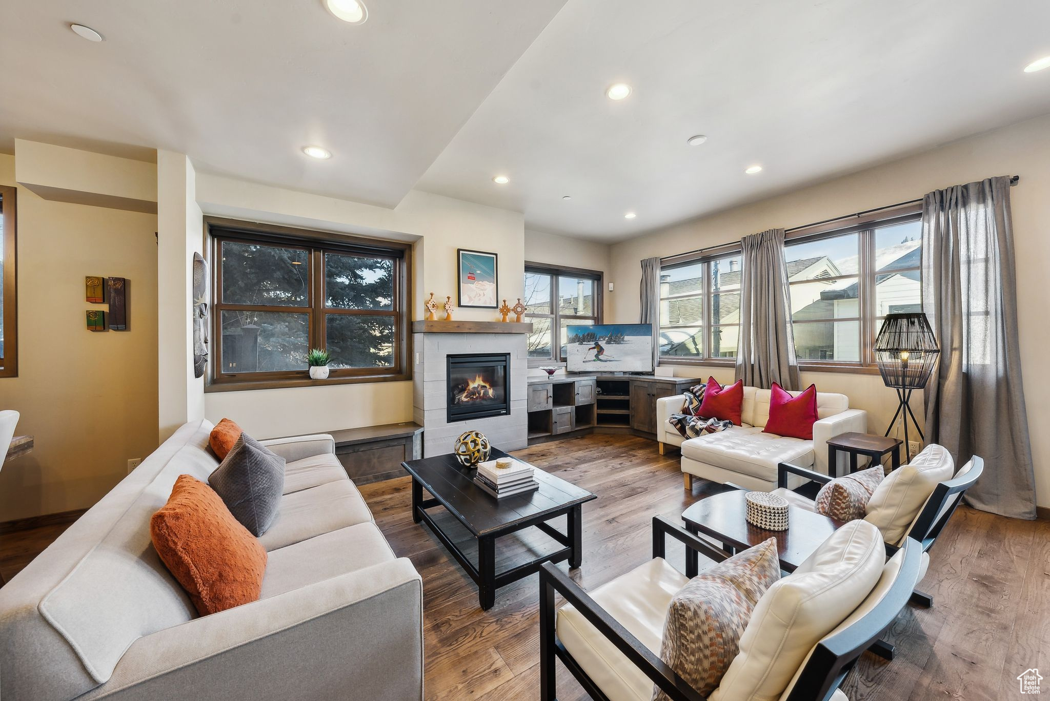 Park City, Utah 84060, United States, 4 Bedrooms Bedrooms, ,3 BathroomsBathrooms,Residential,Pending,180839