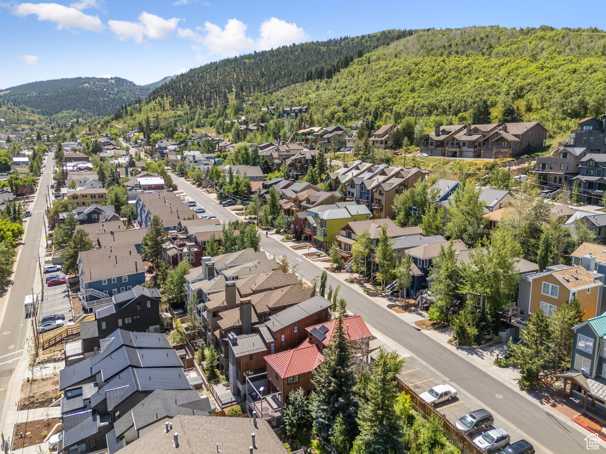 Park City, Utah 84060, United States, 4 Bedrooms Bedrooms, ,3 BathroomsBathrooms,Residential,Pending,180839