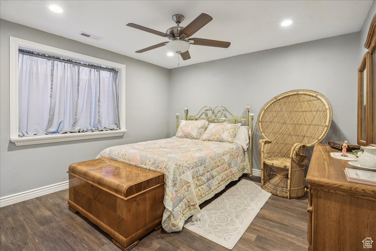COOK'S COUNTRY COVE - Residential