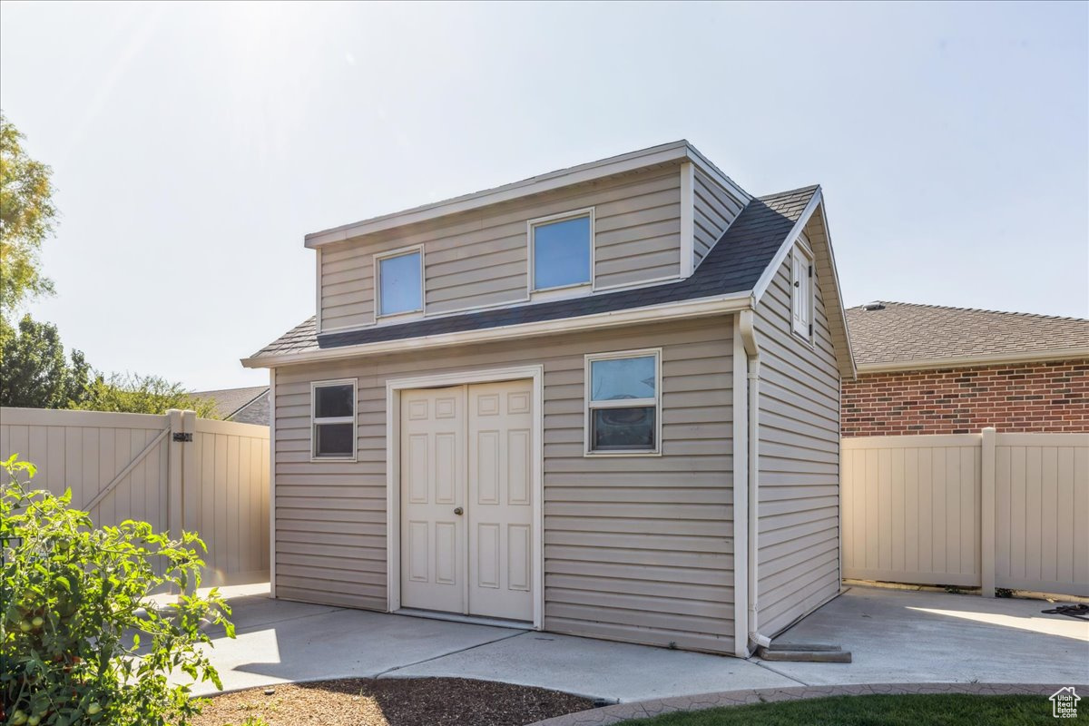 COOK'S COUNTRY COVE - Residential
