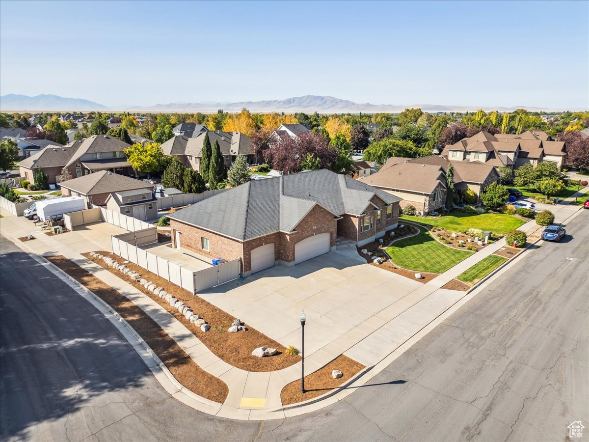 COOK'S COUNTRY COVE - Residential