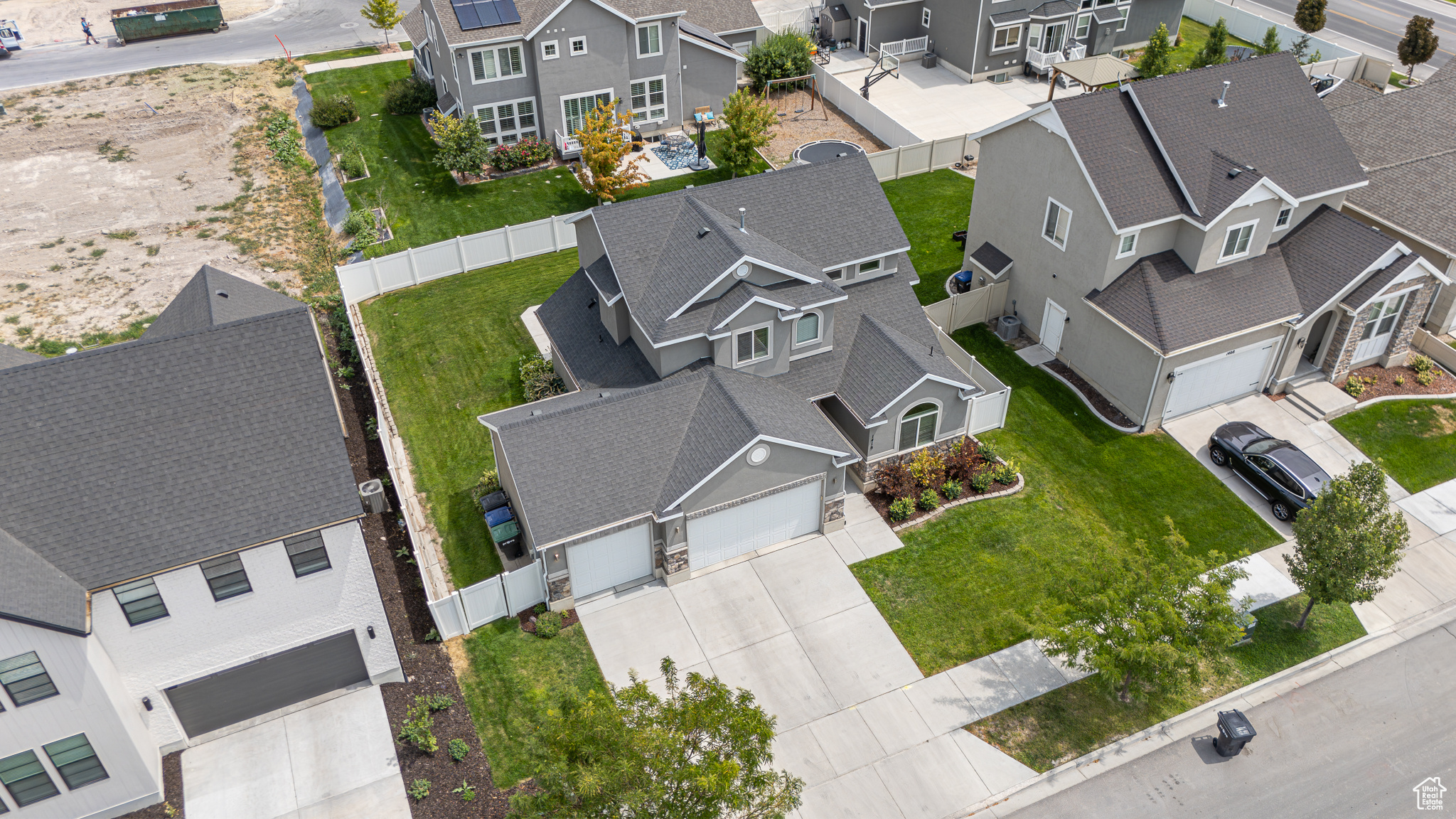 BROADVIEW  SHORES - Residential