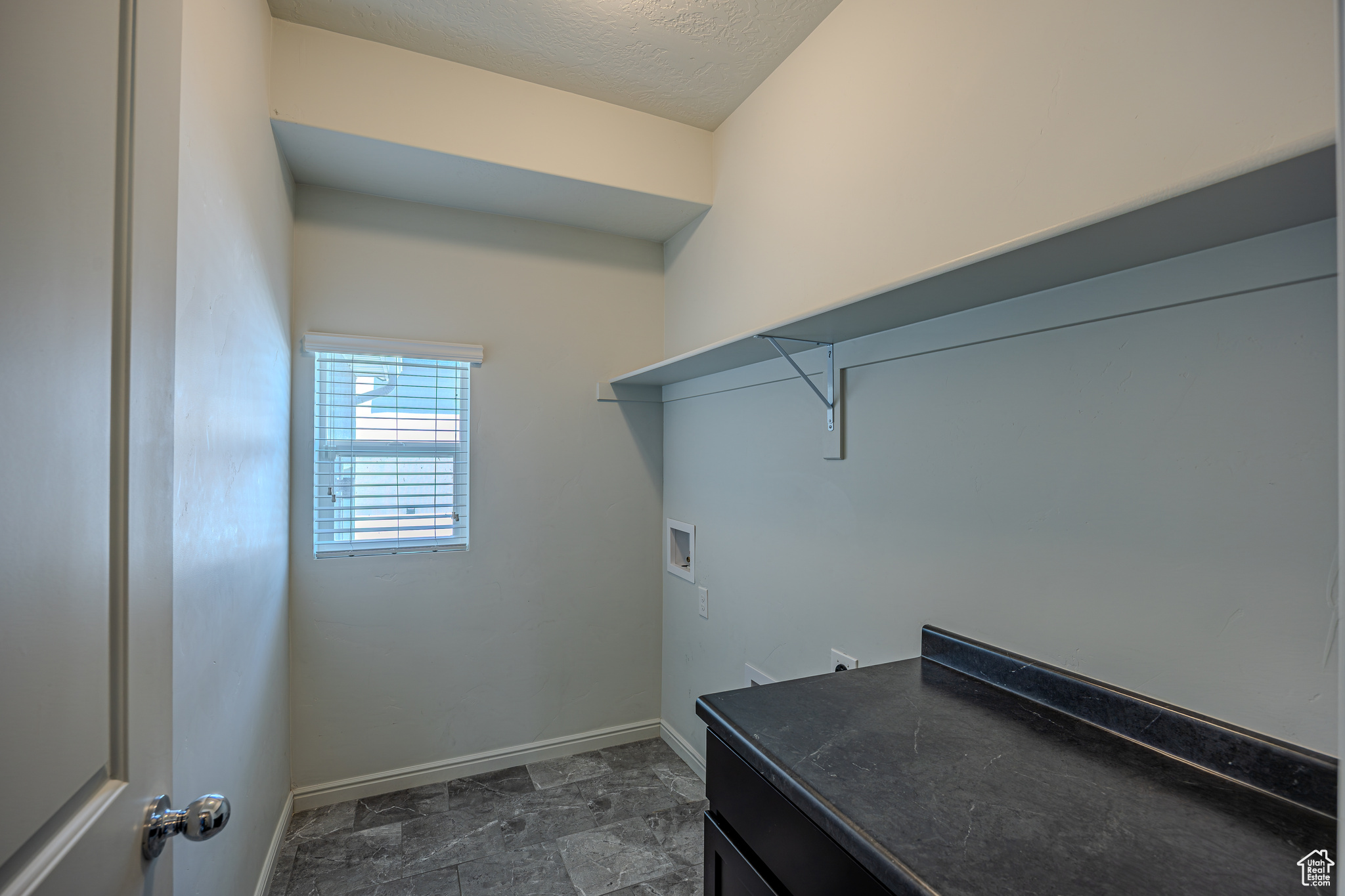 BROADVIEW  SHORES - Residential