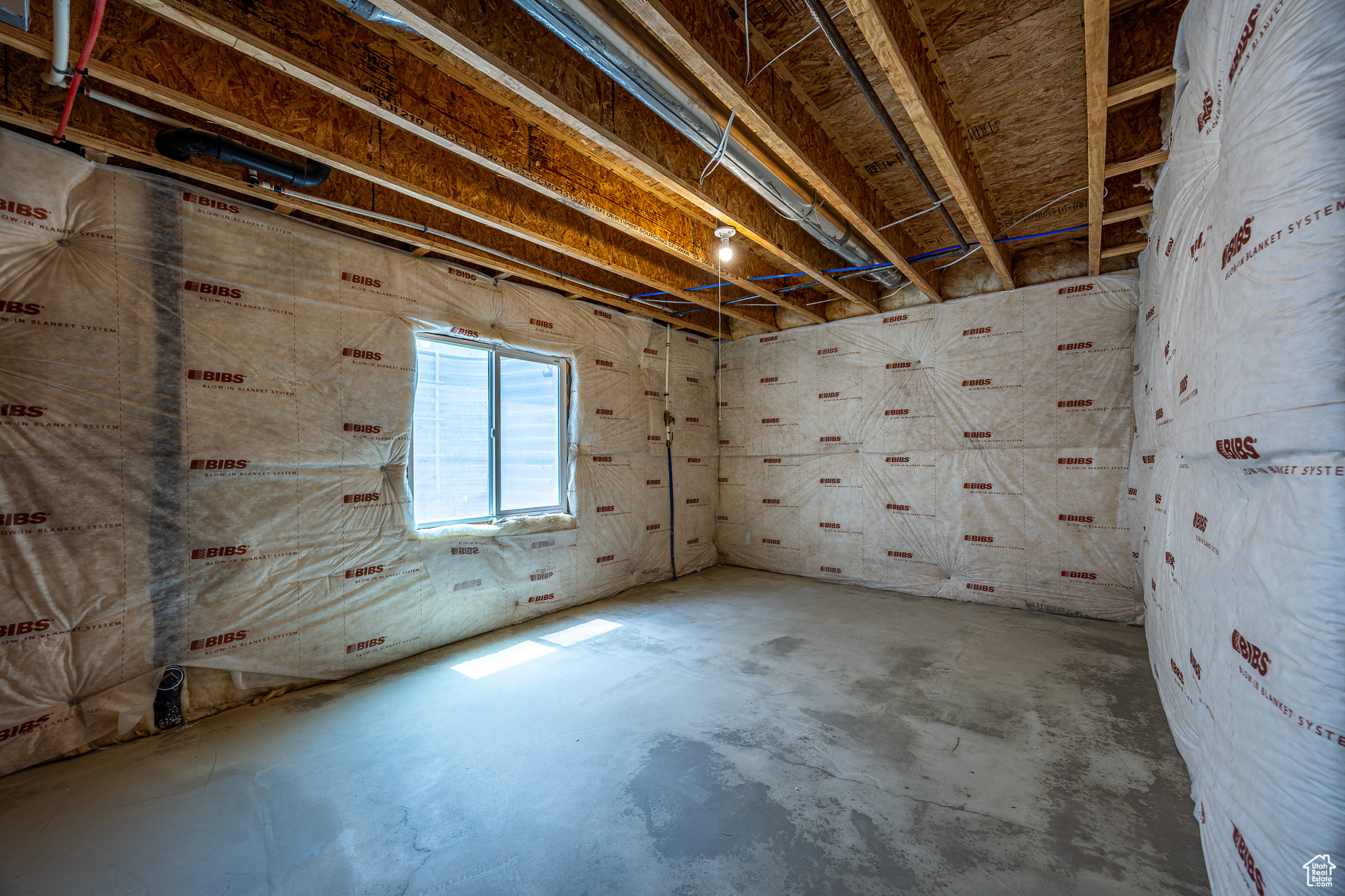 BROADVIEW  SHORES - Residential