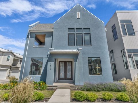 Tiny photo for 11609 S DORIAN DR, South Jordan, UT 84009 (MLS # 2143982)