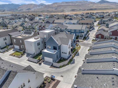 Tiny photo for 11609 S DORIAN DR, South Jordan, UT 84009 (MLS # 2143982)