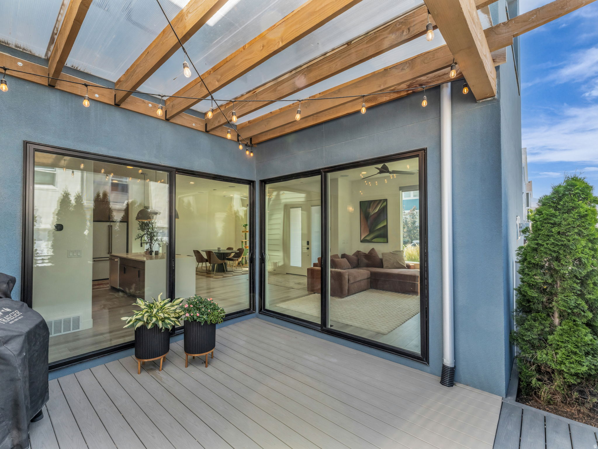 DAYBREAK - Residential