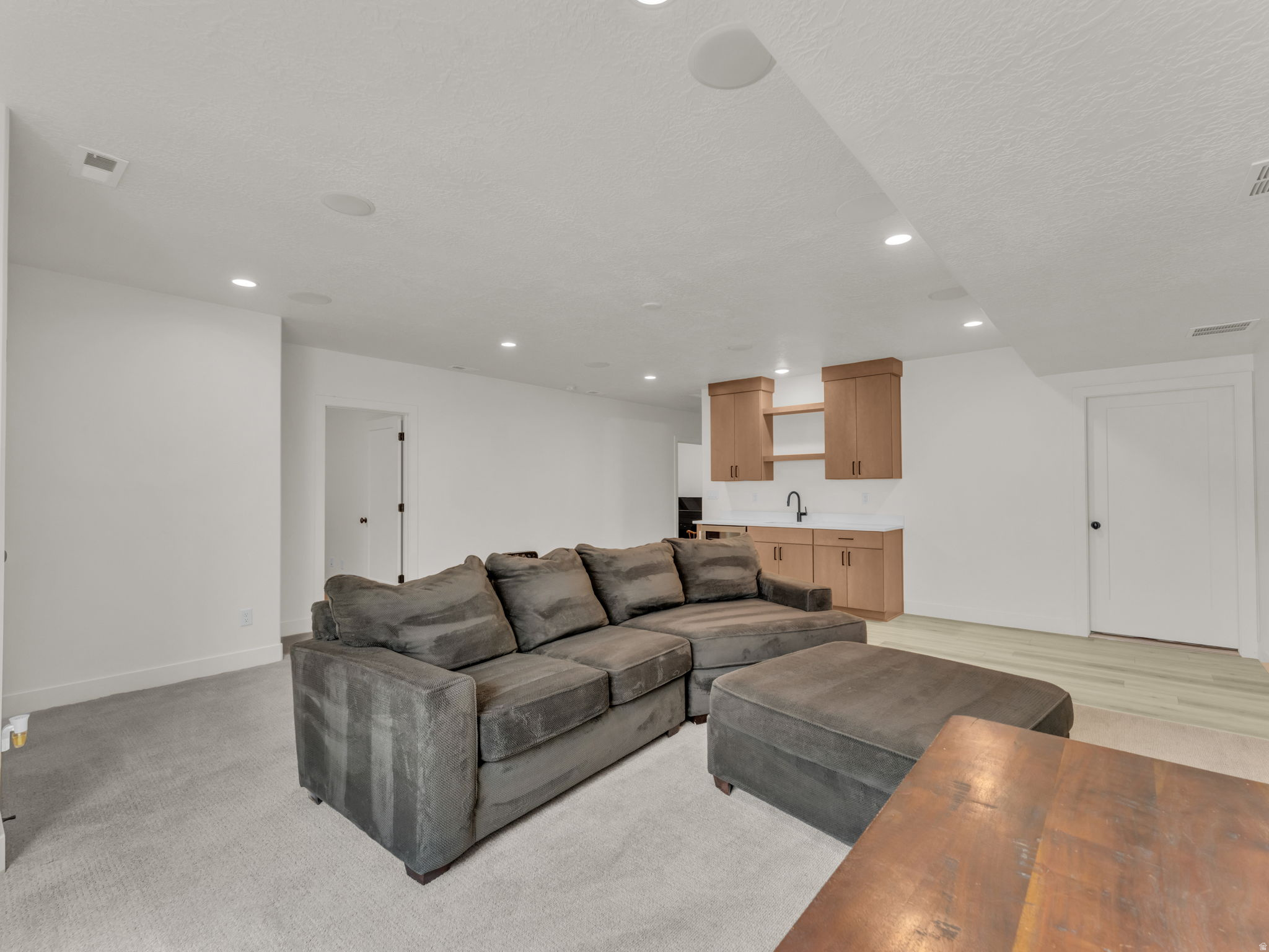 DAYBREAK - Residential