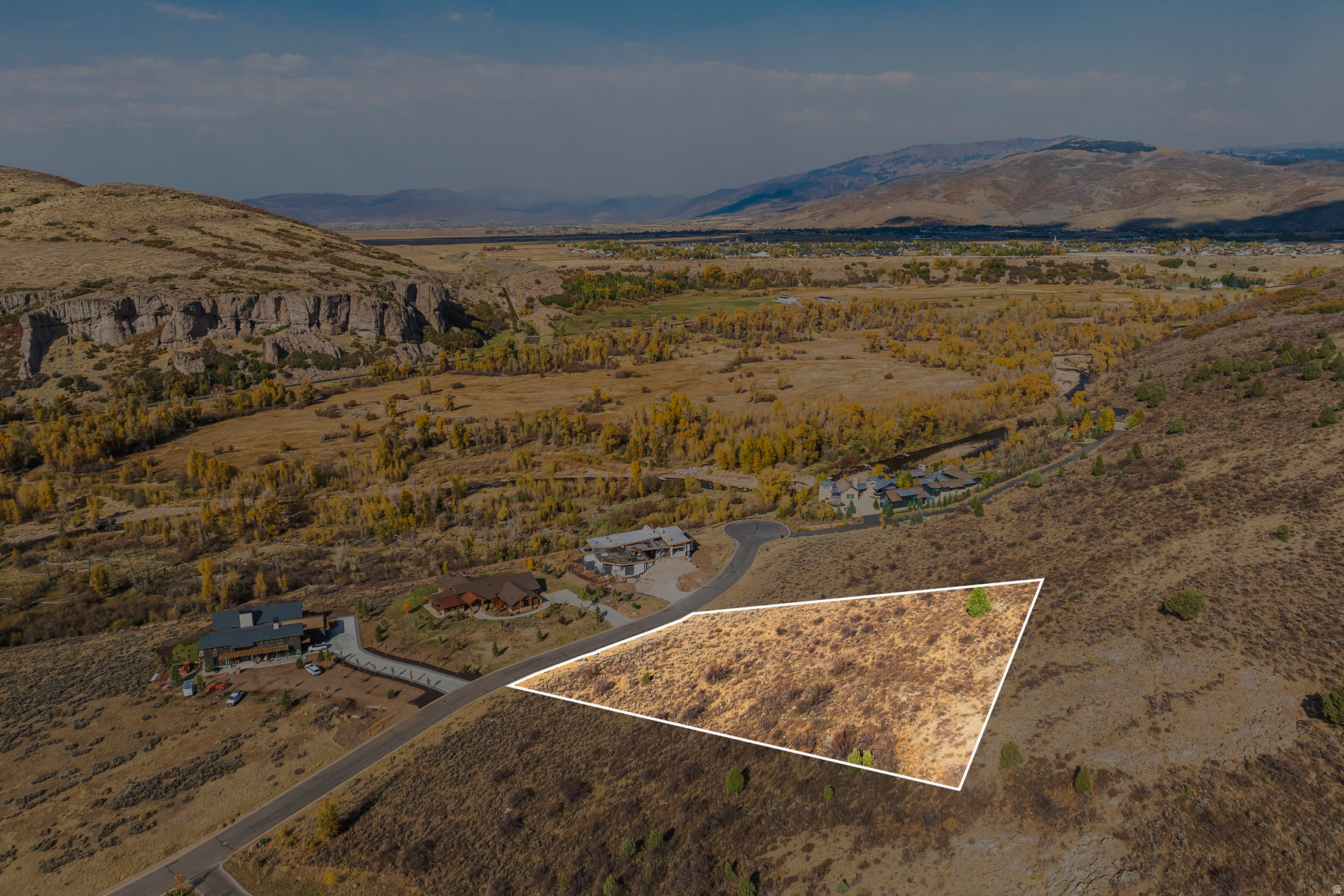 VICTORY RANCH - Land