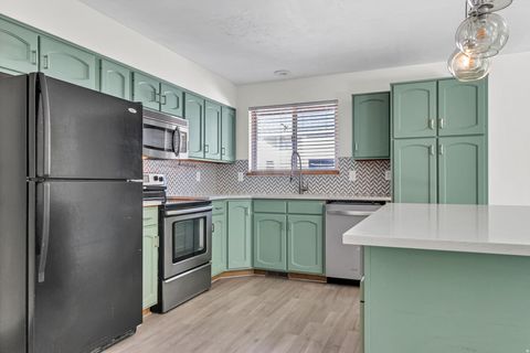 Tiny photo for 1716 N 1300 W, Clinton, UT 84015 (MLS # 2119896)
