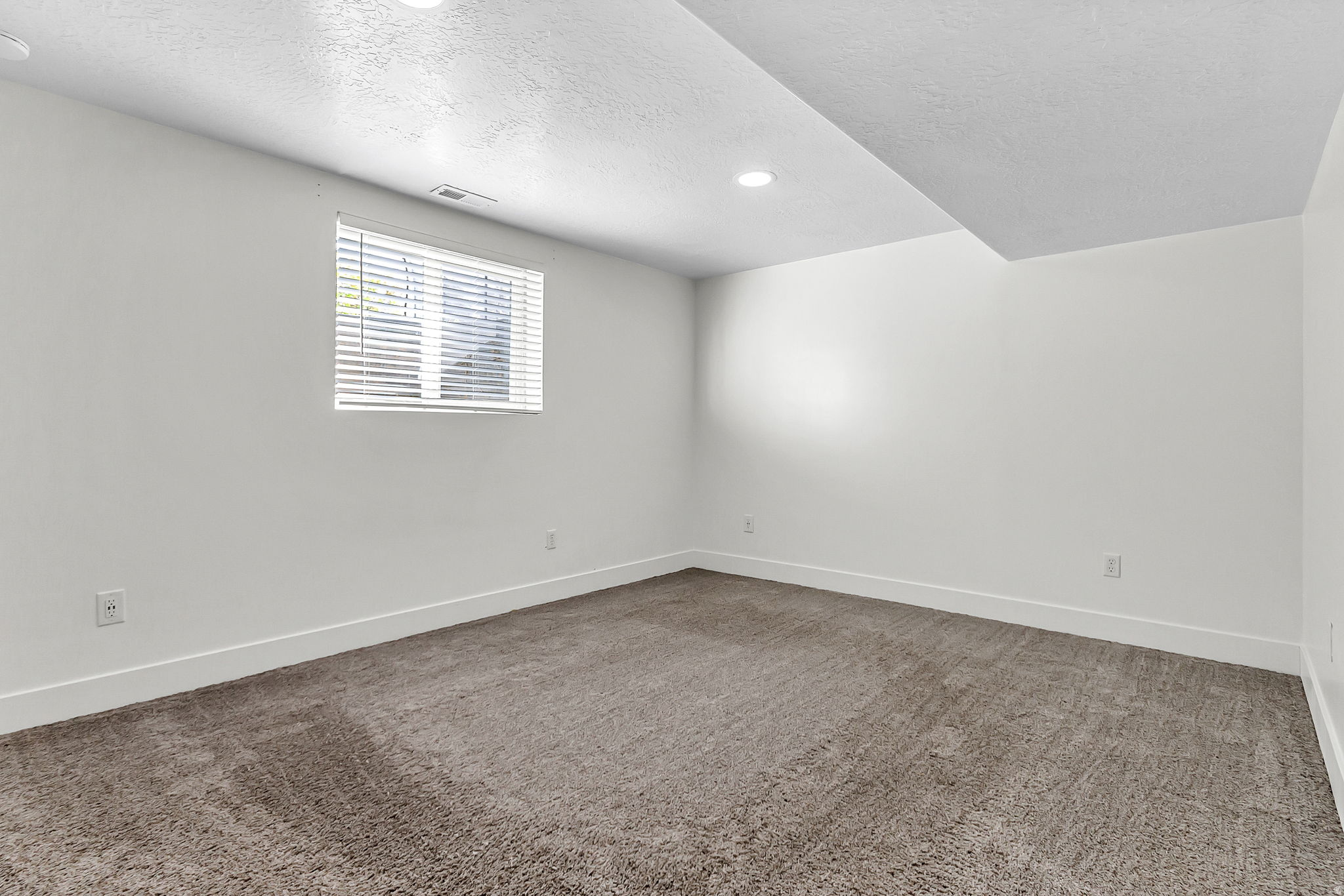 MUIR MEADOWS - Residential