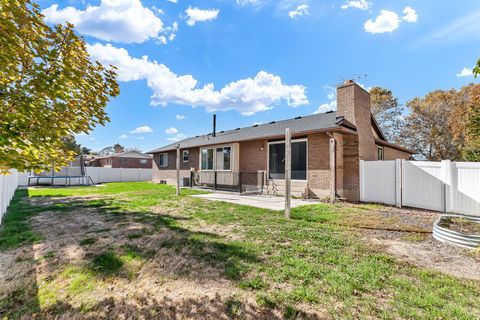 Tiny photo for 1716 N 1300 W, Clinton, UT 84015 (MLS # 2119896)
