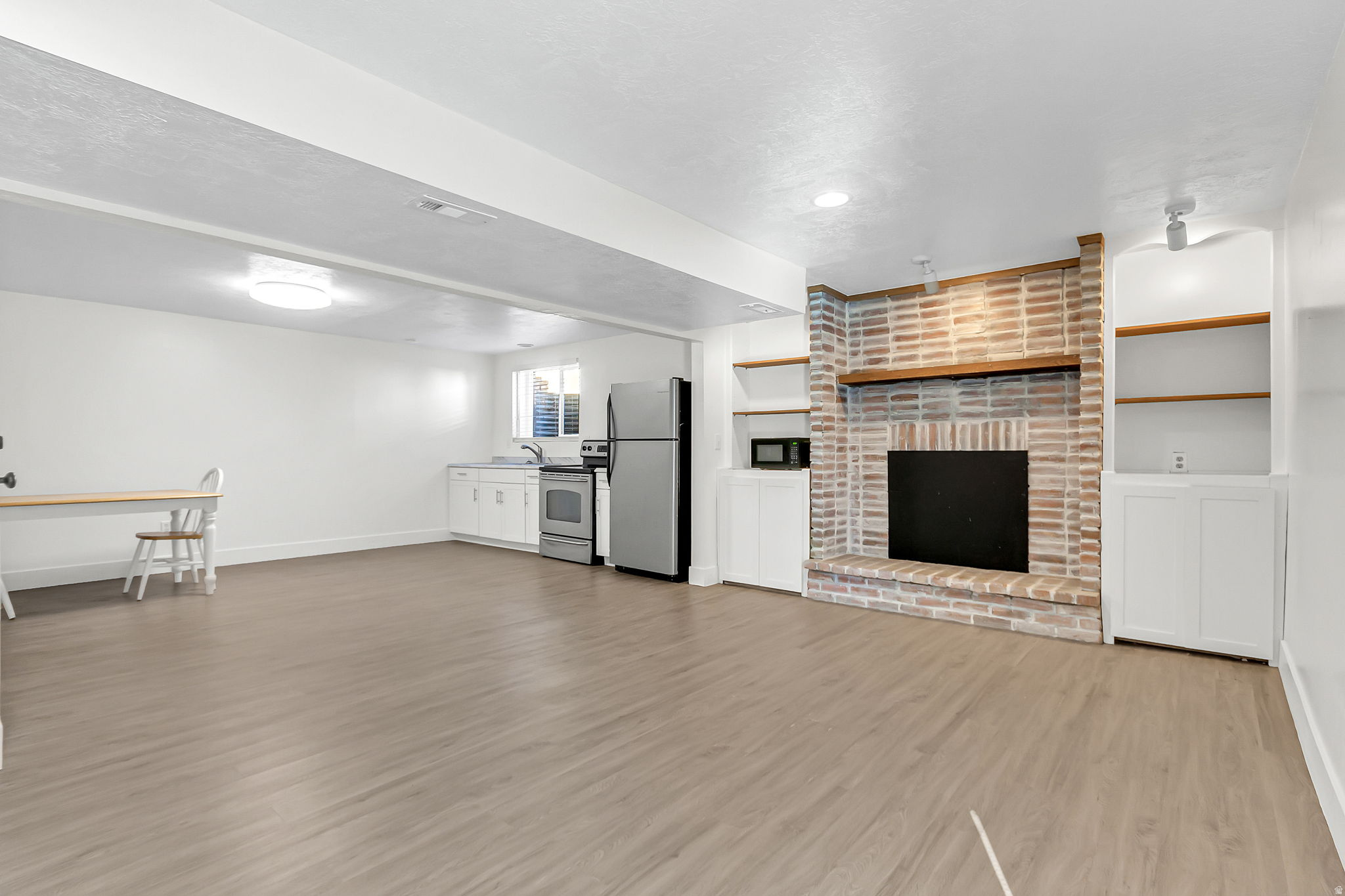 MUIR MEADOWS - Residential