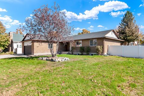 Tiny photo for 1716 N 1300 W, Clinton, UT 84015 (MLS # 2119896)
