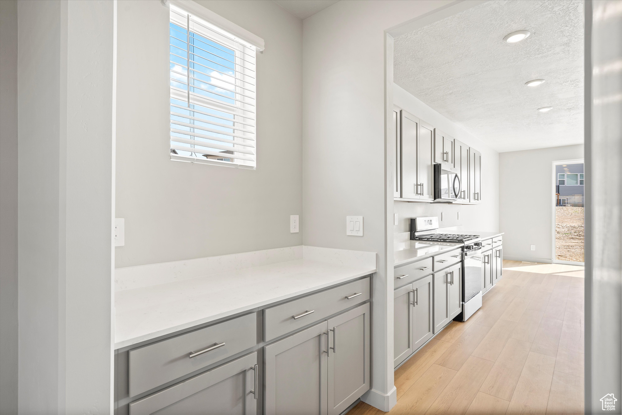 1368 N BAEN WAY 0236