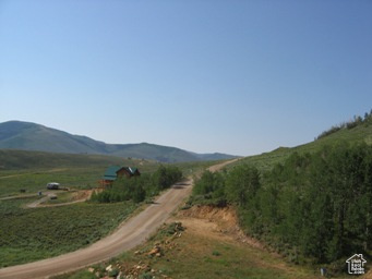 ASPEN COVE ESTATES - Land