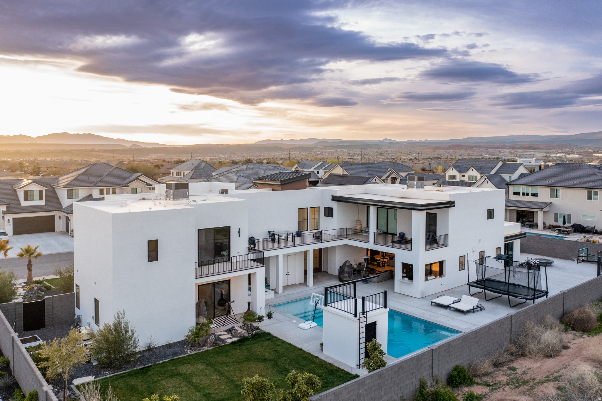 STAMSUND ESTATES - Residential