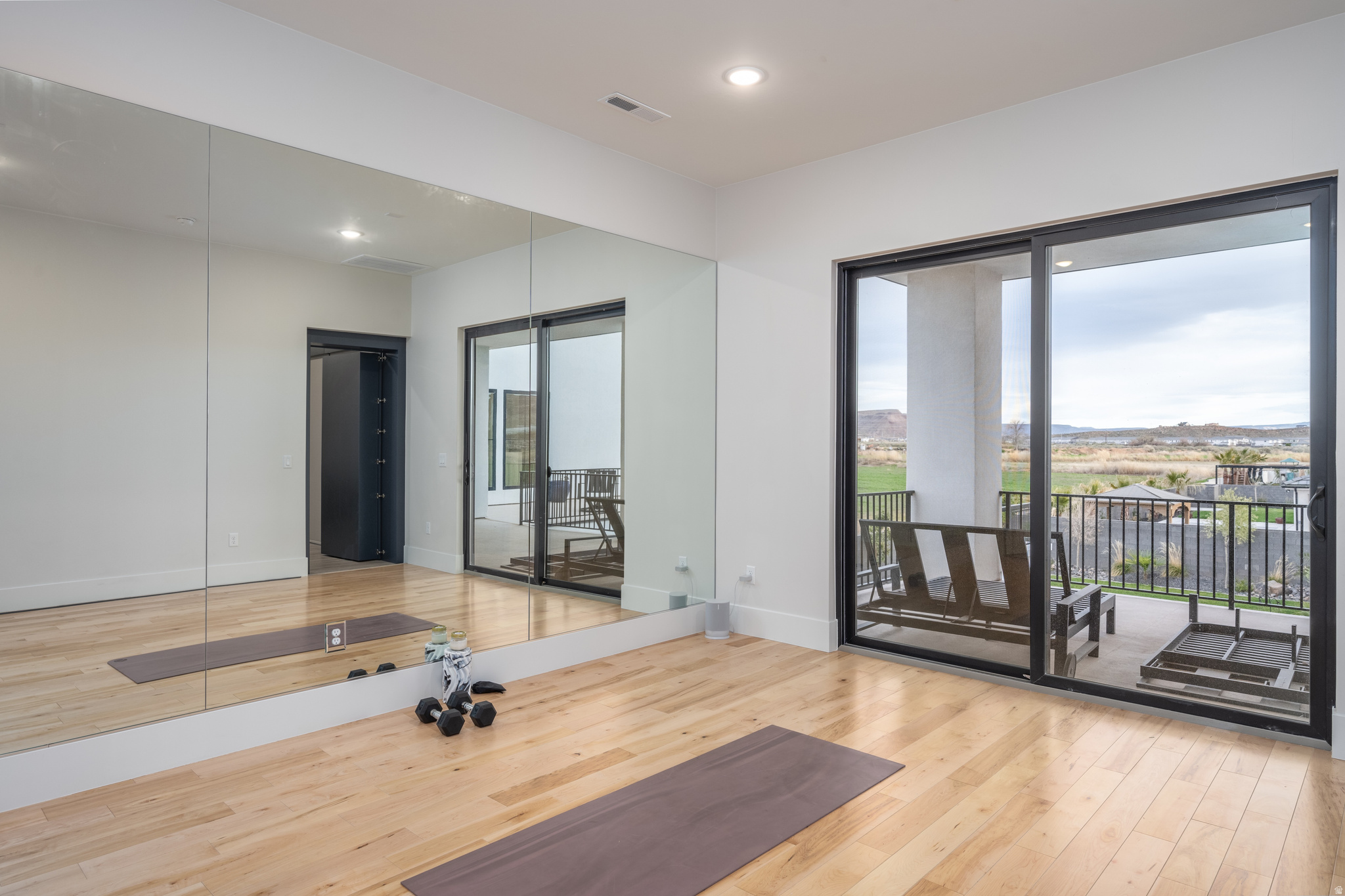 STAMSUND ESTATES - Residential