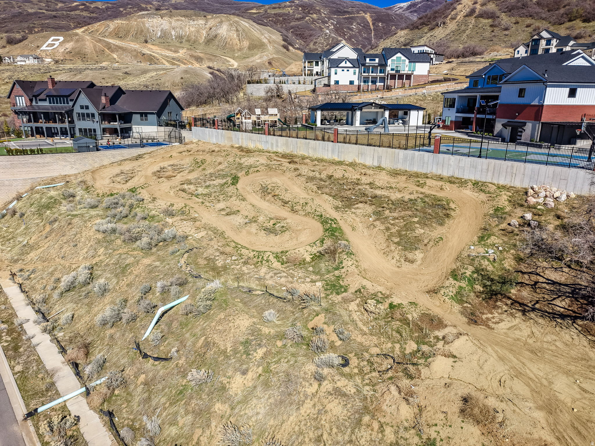 STONE CREEK ESTATES - Land