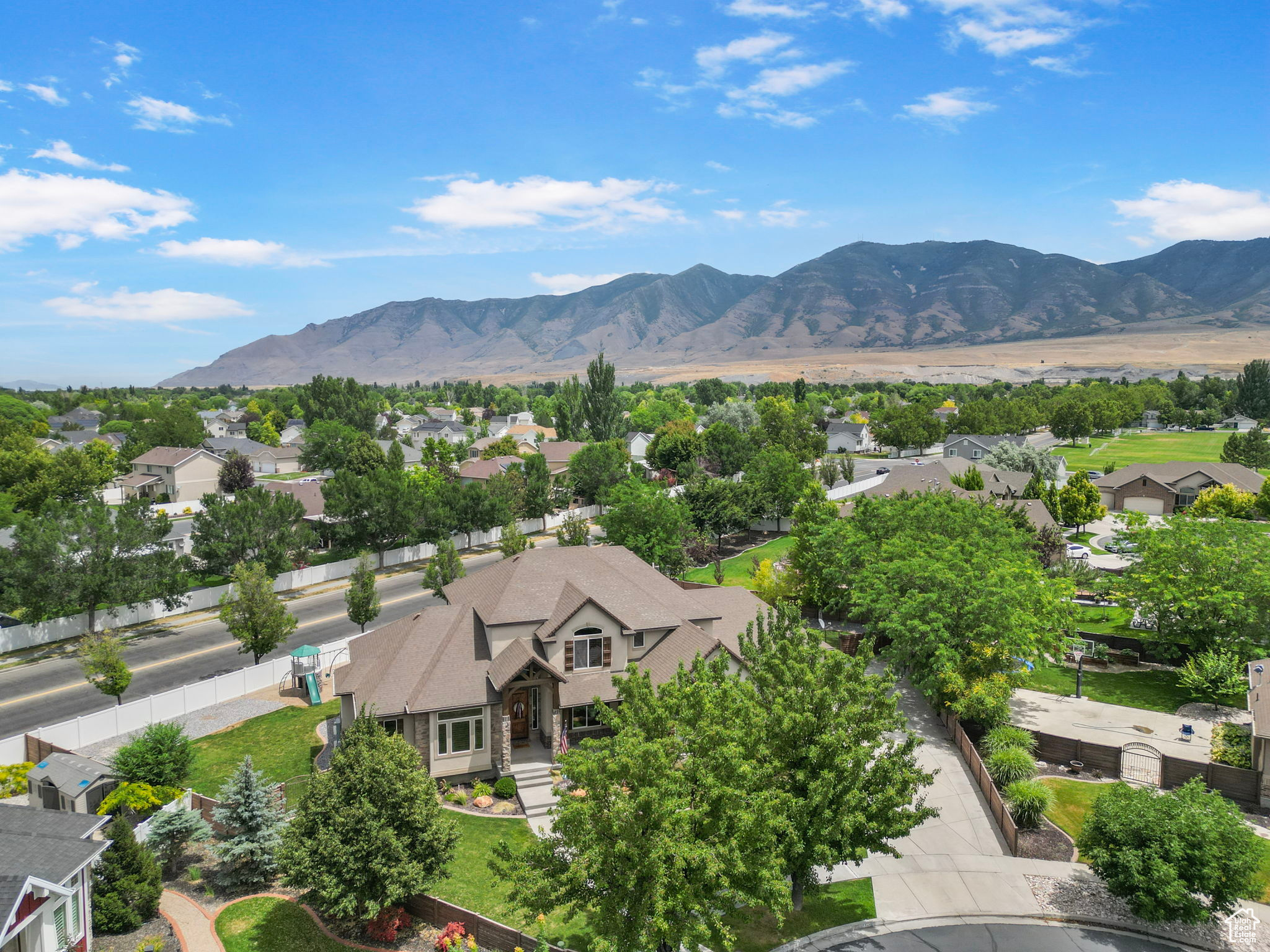 SHADY BROOK LANE - Residential