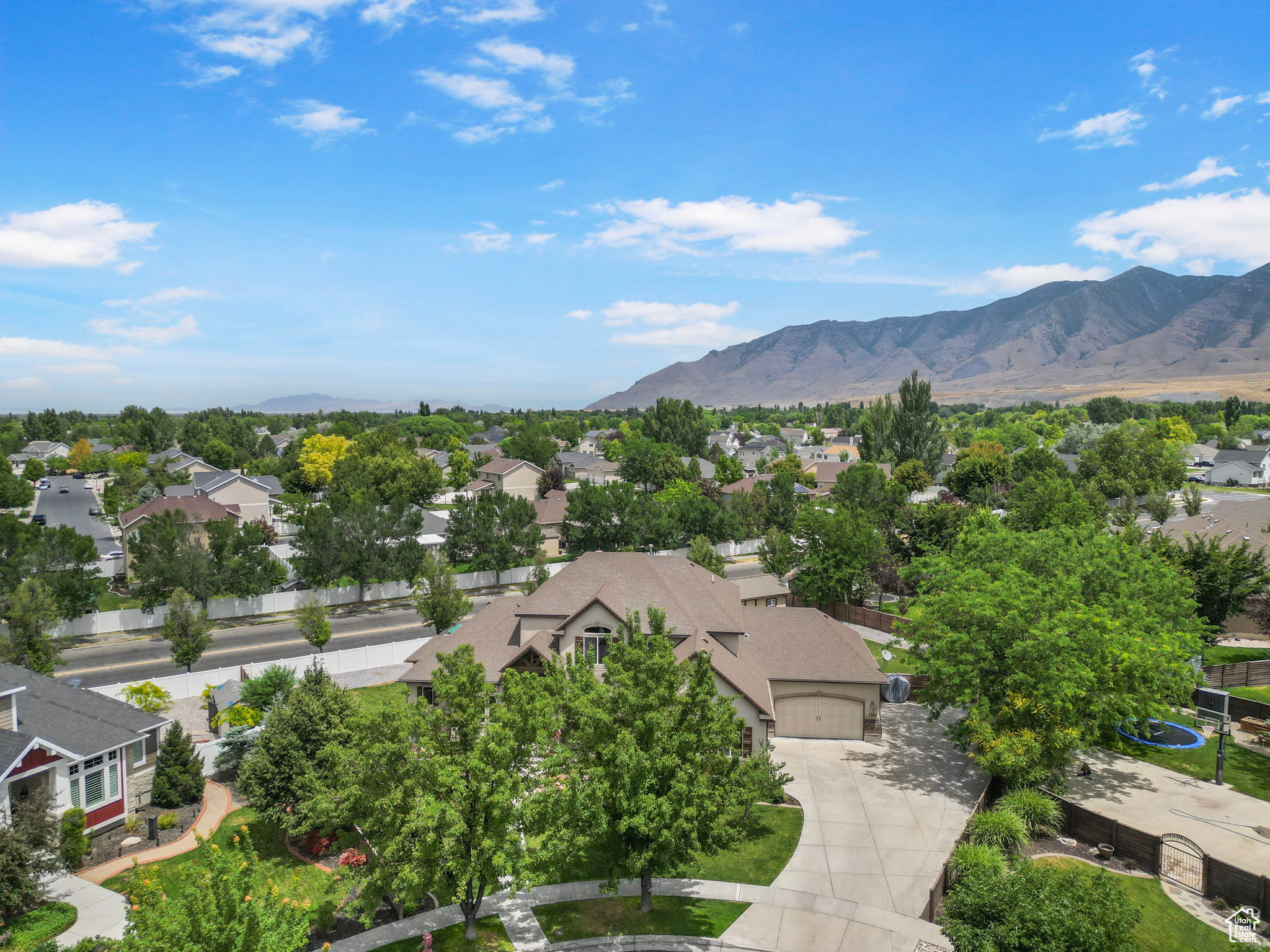 SHADY BROOK LANE - Residential