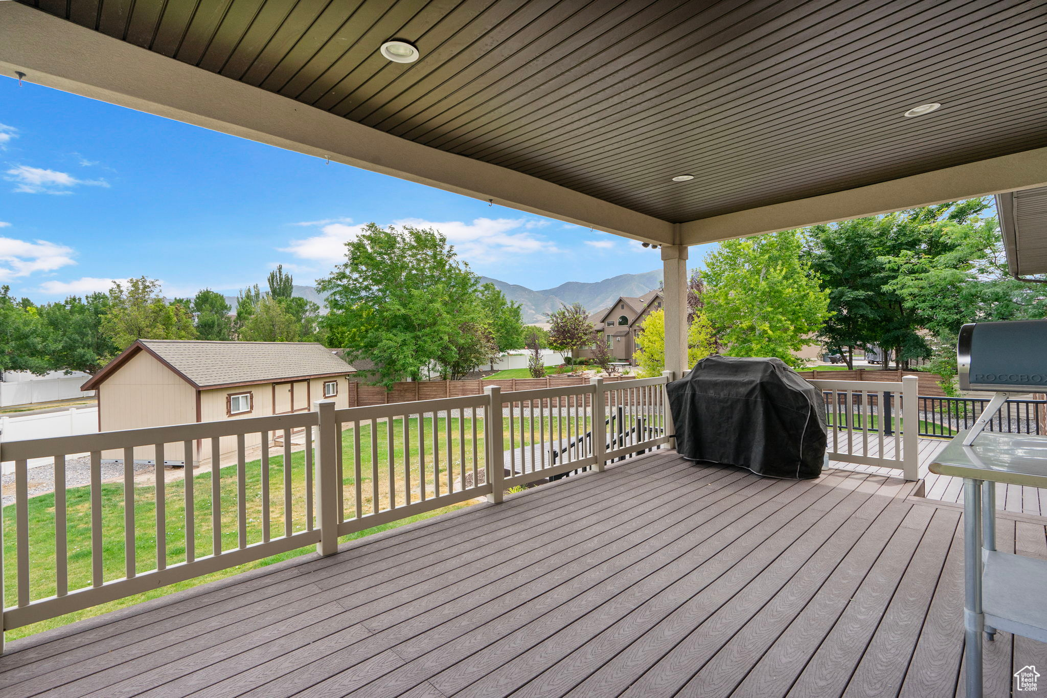 SHADY BROOK LANE - Residential
